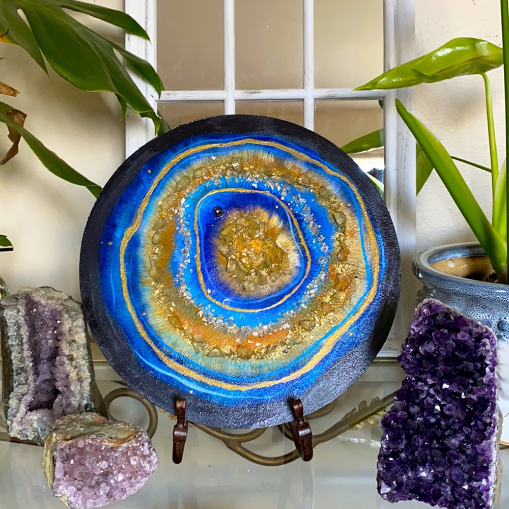 Faux Blue Geode Slice Art 💙🤍✨🤍💙